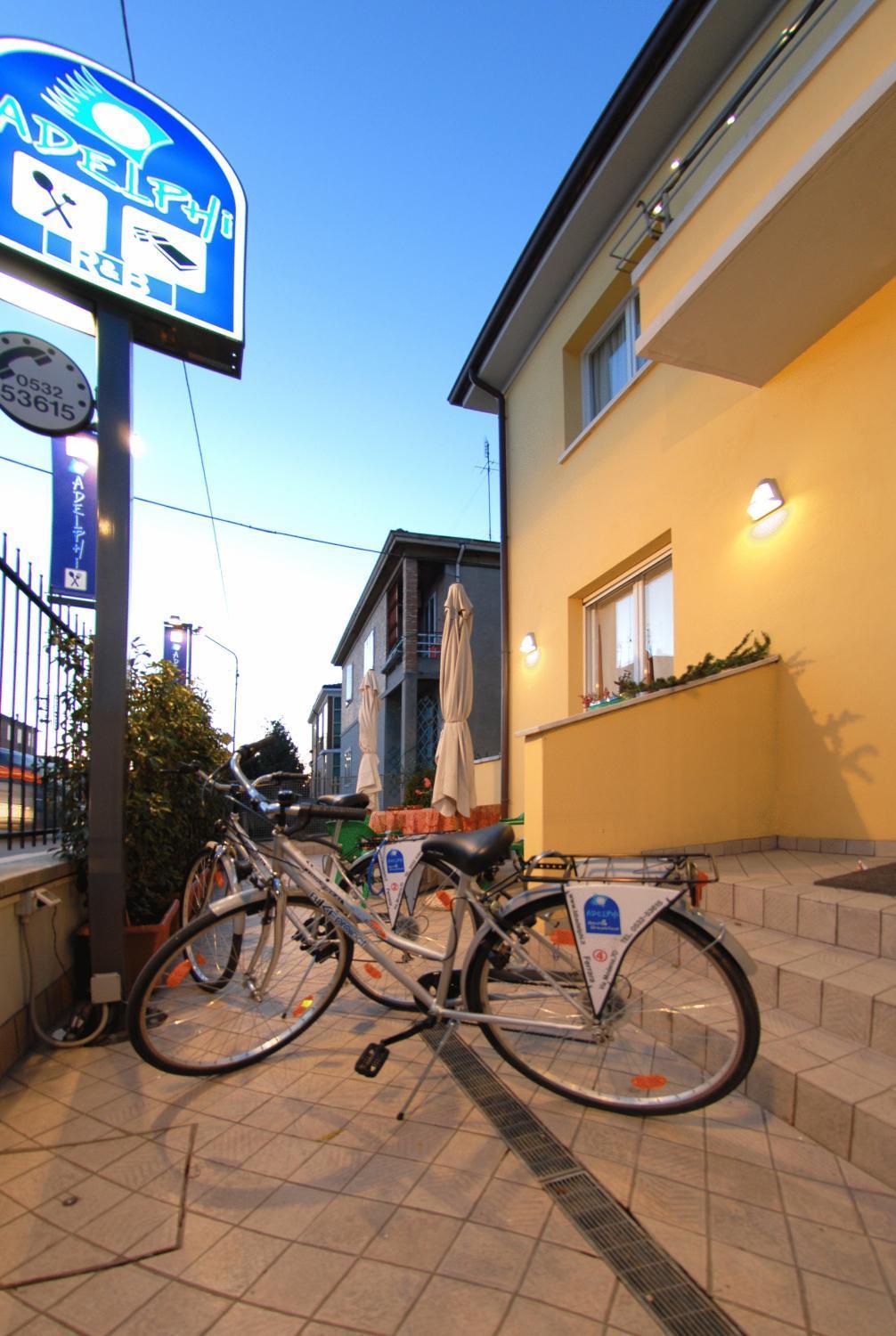 Adelphi Room & Breakfast Ферара Екстериор снимка