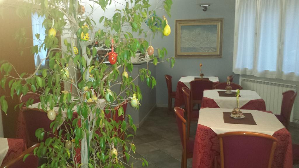 Adelphi Room & Breakfast Ферара Екстериор снимка
